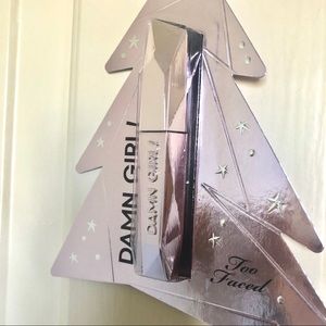 Too faced Damn Girl mascara